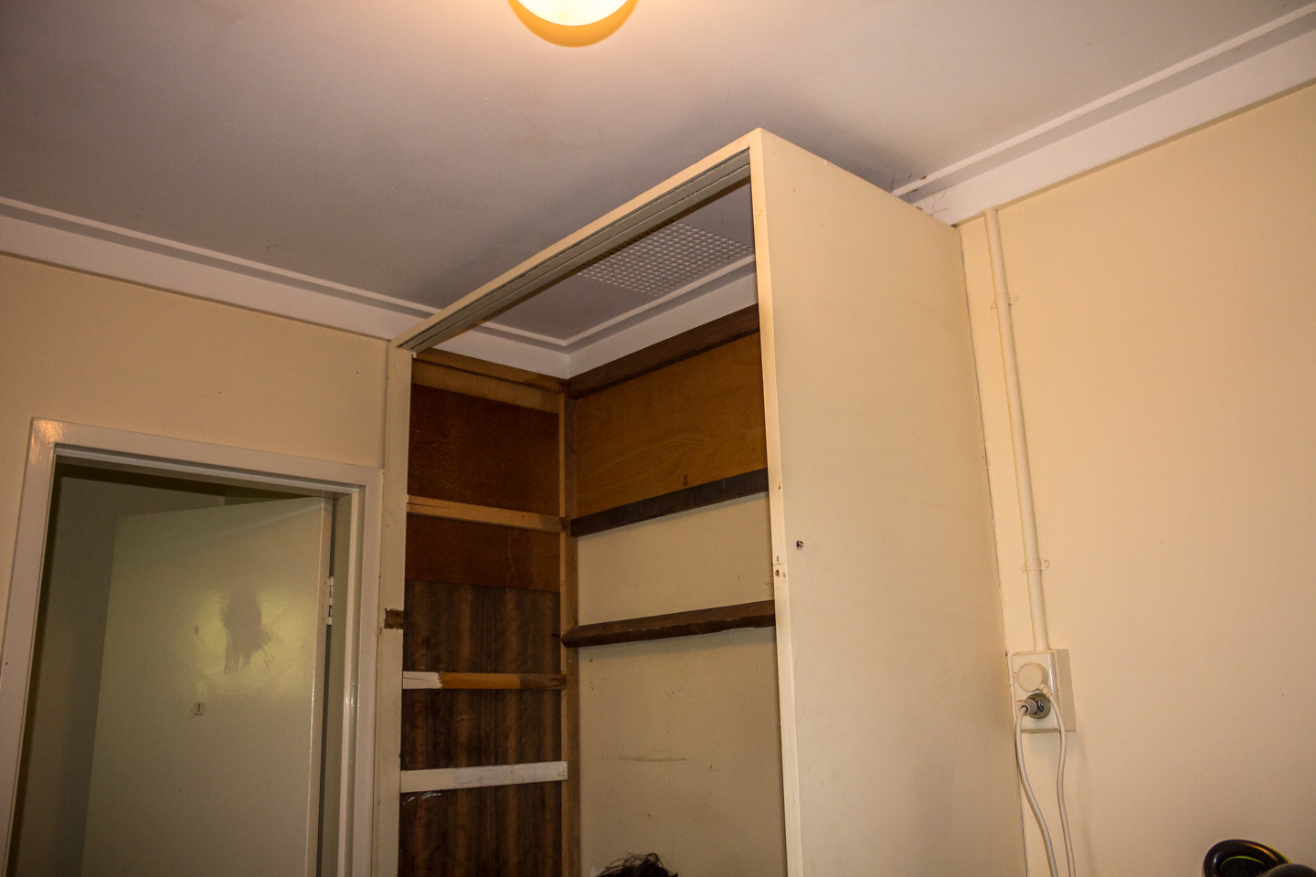 26/12/15 Day 1: The shell of the old cupboard to be demolished
